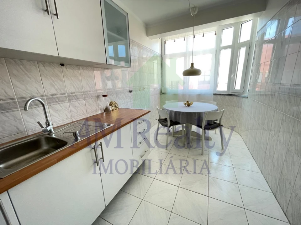 Apartamento T1 para Arrendamento em Peniche Foto 5
