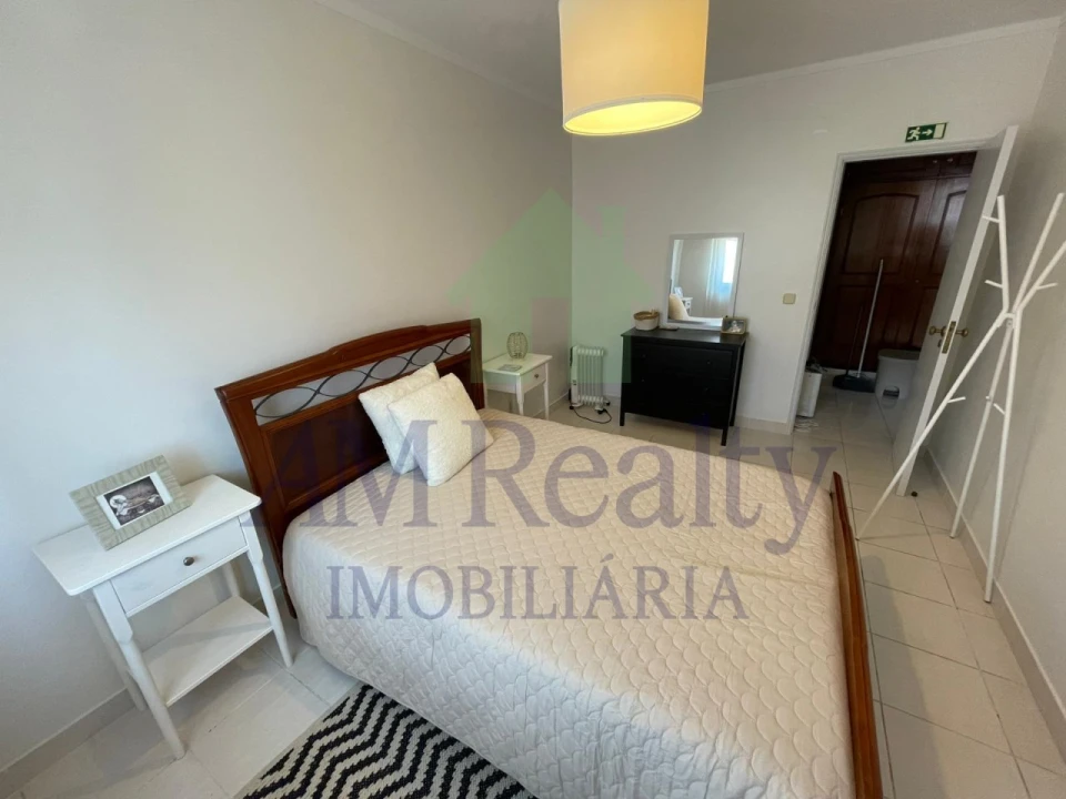Apartamento T1 para Arrendamento em Peniche Foto 1
