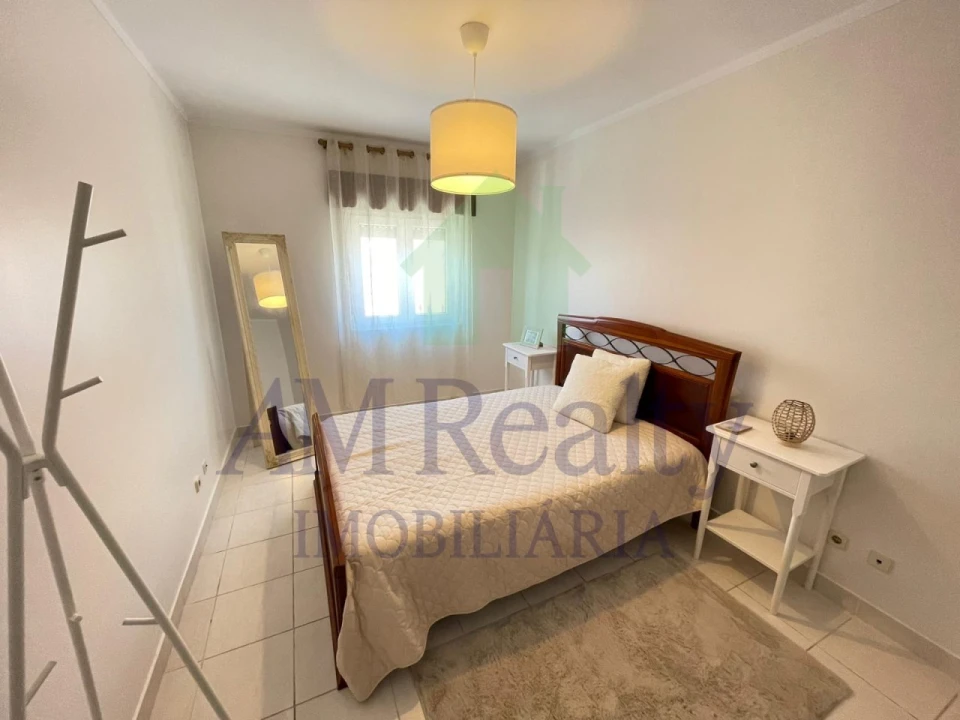 Apartamento T1 para Arrendamento em Peniche Foto 2