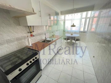 Apartamento T1 para Arrendamento em Peniche