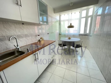 Apartamento T1 para Arrendamento em Peniche