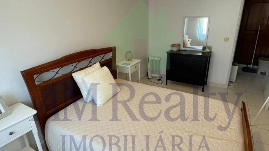 Apartamento T1 para Arrendamento em Peniche