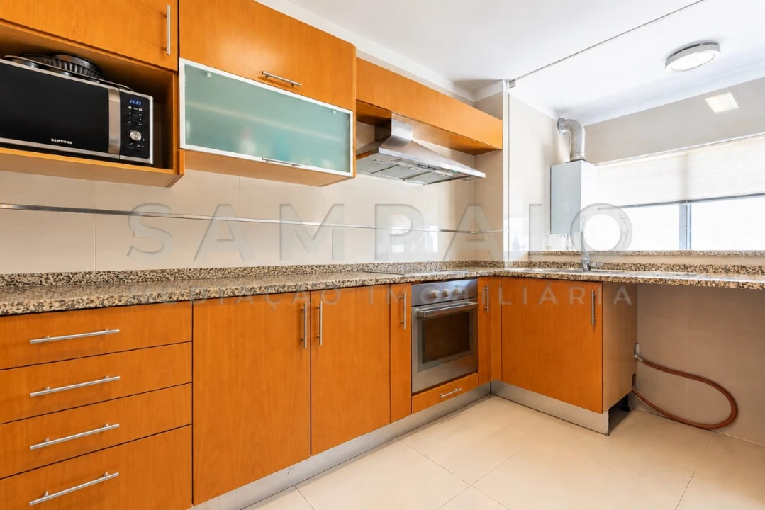Apartamento T3 para Venda em Fânzeres e São Pedro da Cova Foto 28