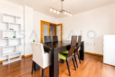 Apartamento T3 para Venda em Fânzeres e São Pedro da Cova