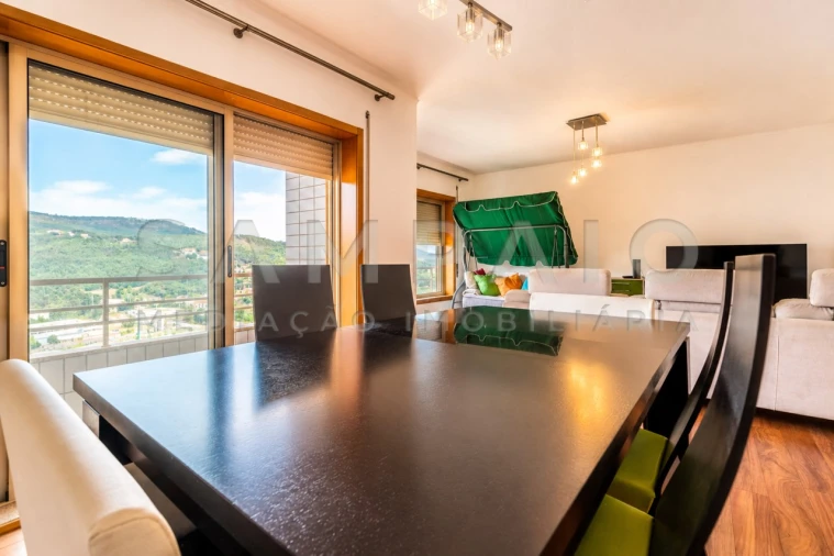 Apartamento T3 para Venda em Fânzeres e São Pedro da Cova Foto 4