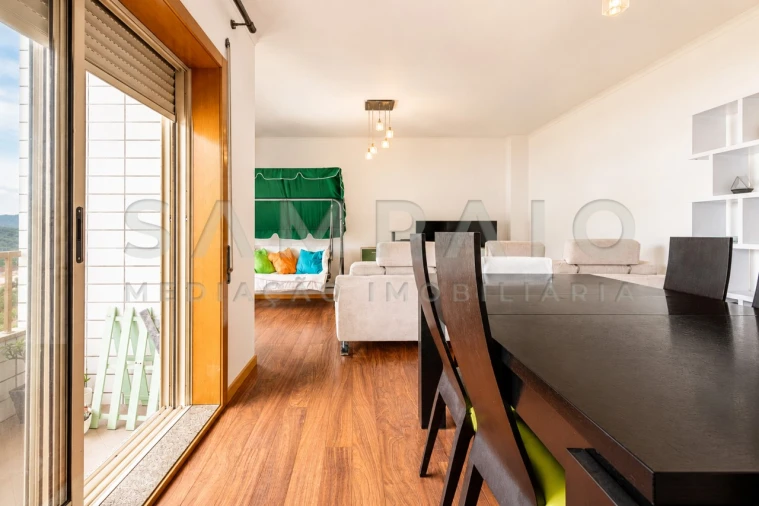 Apartamento T3 para Venda em Fânzeres e São Pedro da Cova Foto 5