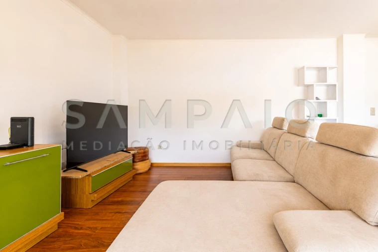 Apartamento T3 para Venda em Fânzeres e São Pedro da Cova Foto 7
