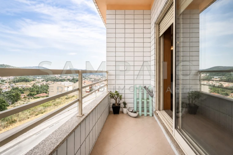 Apartamento T3 para Venda em Fânzeres e São Pedro da Cova Foto 8