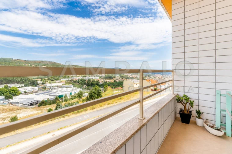 Apartamento T3 para Venda em Fânzeres e São Pedro da Cova Foto 24