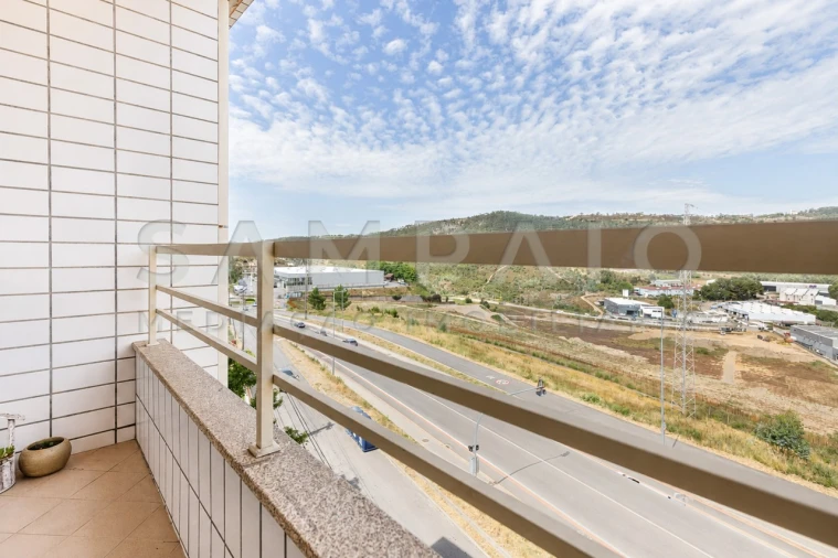 Apartamento T3 para Venda em Fânzeres e São Pedro da Cova Foto 26