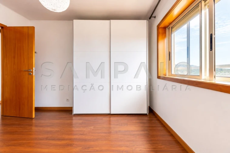 Apartamento T3 para Venda em Fânzeres e São Pedro da Cova Foto 41