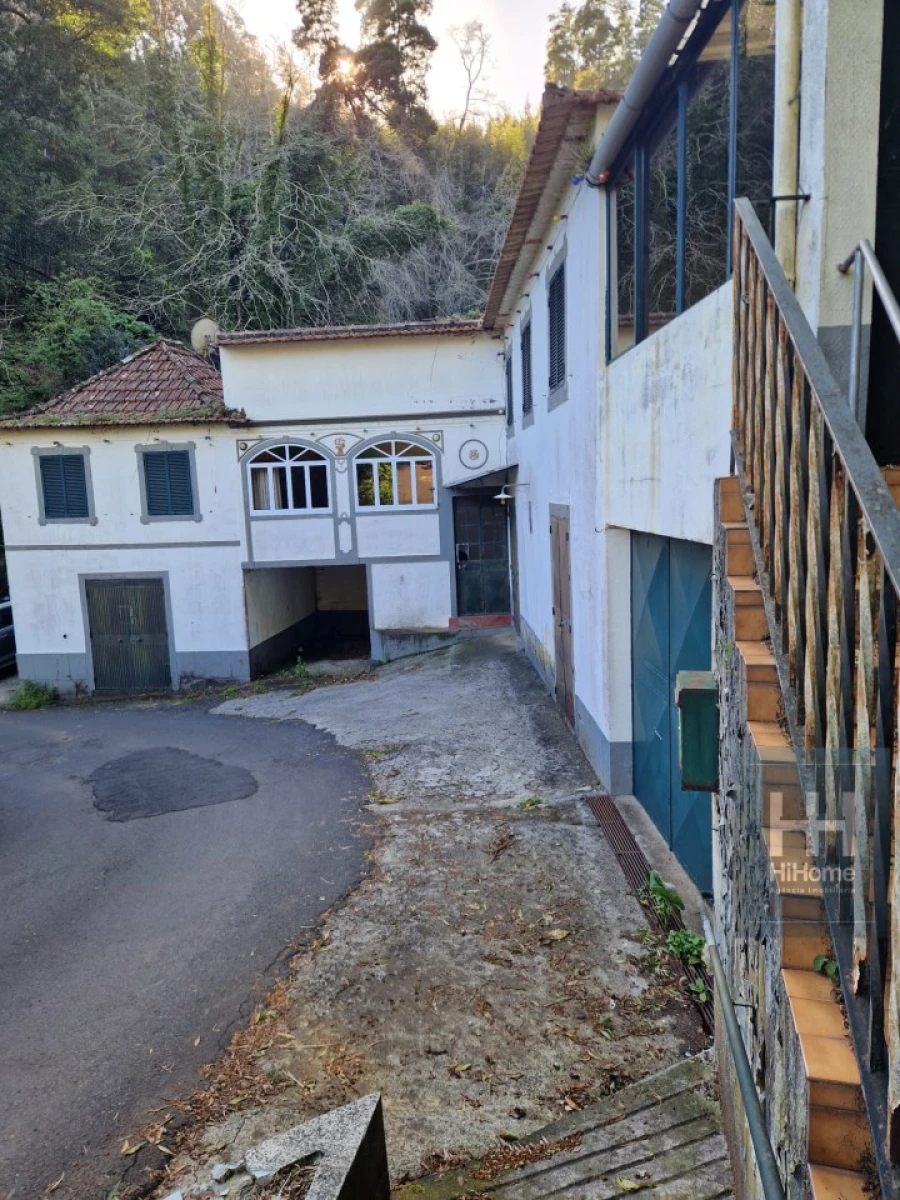 Moradia T3 para Venda em Camacha Foto 2