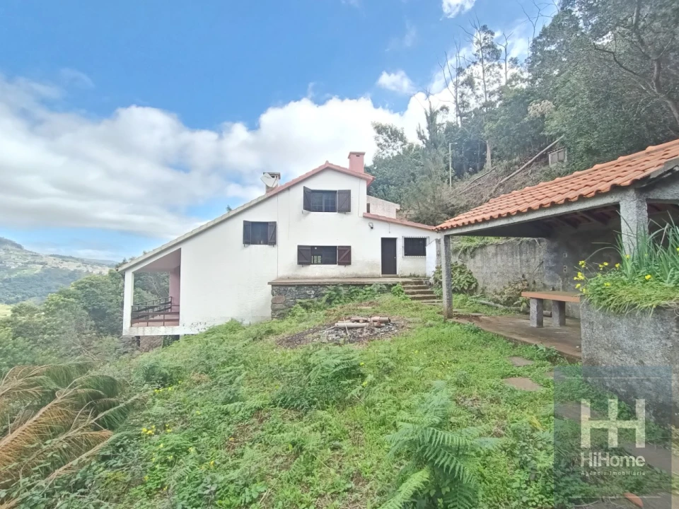 Moradia T2 para Venda em Camacha Foto 1