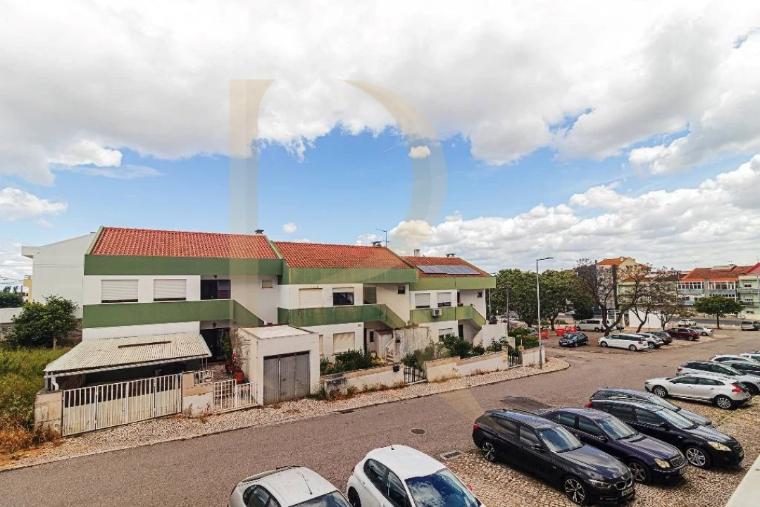 Apartamento T3 para Venda em Seixal, Arrentela e Aldeia de Paio Pires Foto 28
