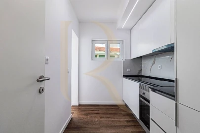 Apartamento T3 para Venda em Seixal, Arrentela e Aldeia de Paio Pires