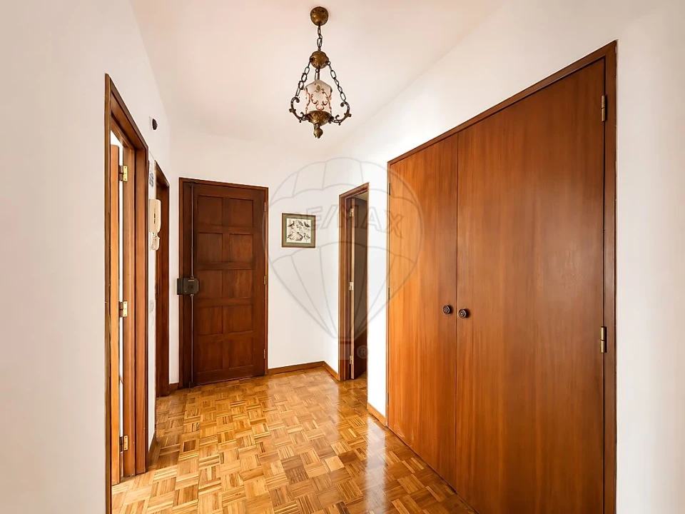 Apartamento T2 para Venda em Marvila, Ribeira Santarém, São Salvador, São Nicolau Foto 1
