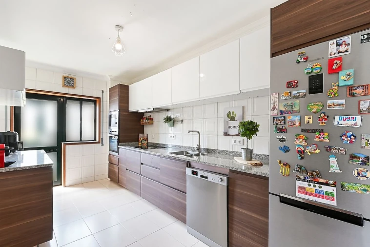 Apartamento T2 para Venda em Rio Tinto Foto 5