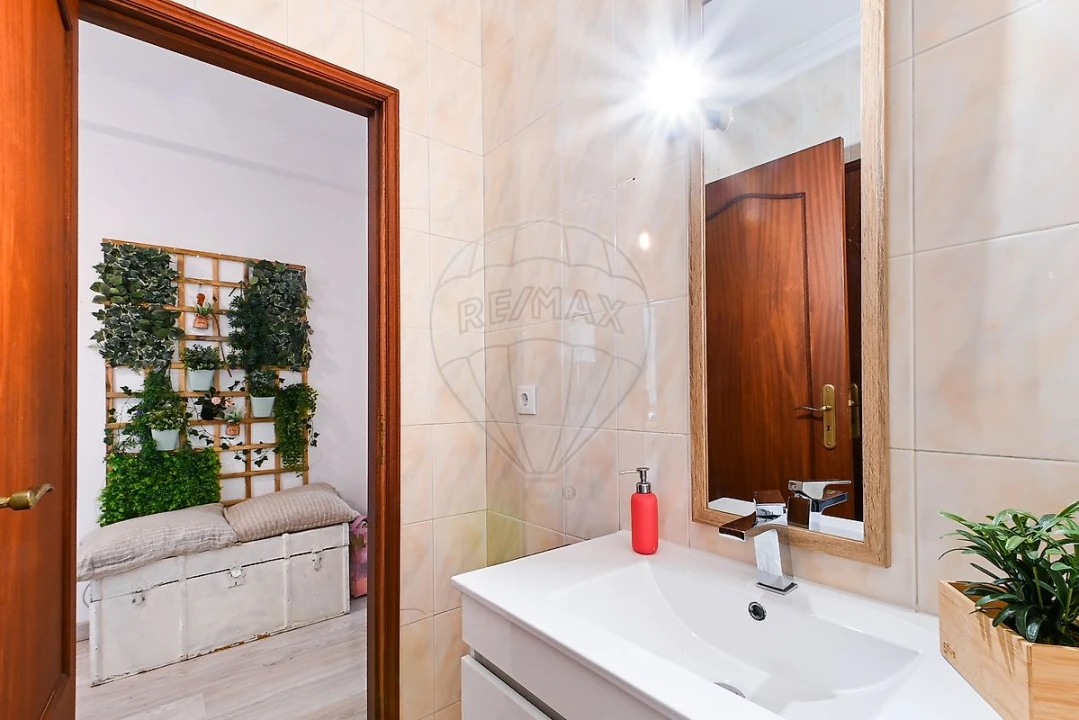 Apartamento T2 para Venda em Rio Tinto Foto 25
