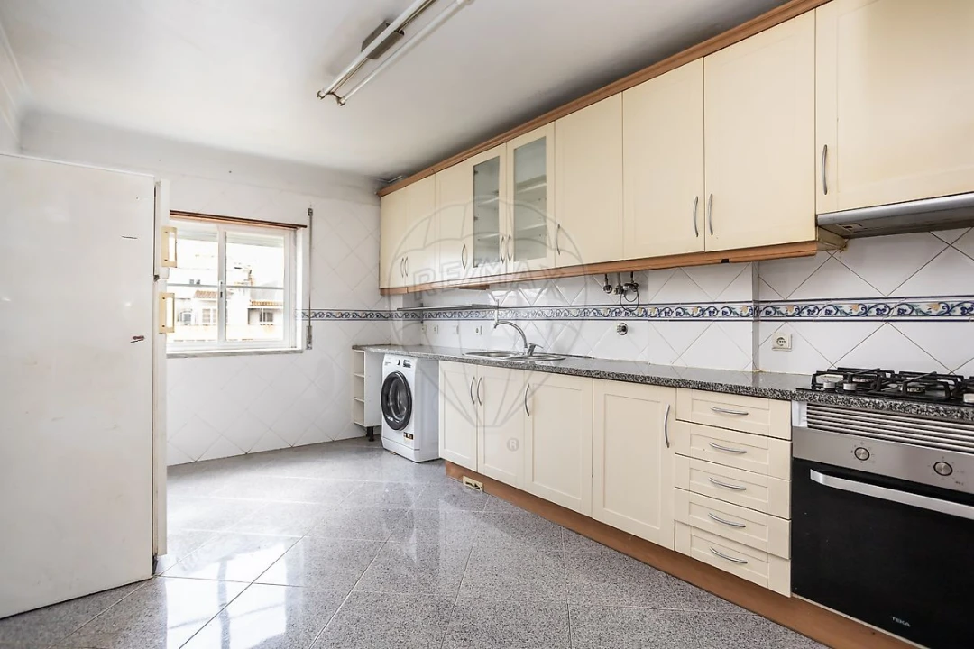 Apartamento T3 para Venda em Quinta do Conde Foto 30