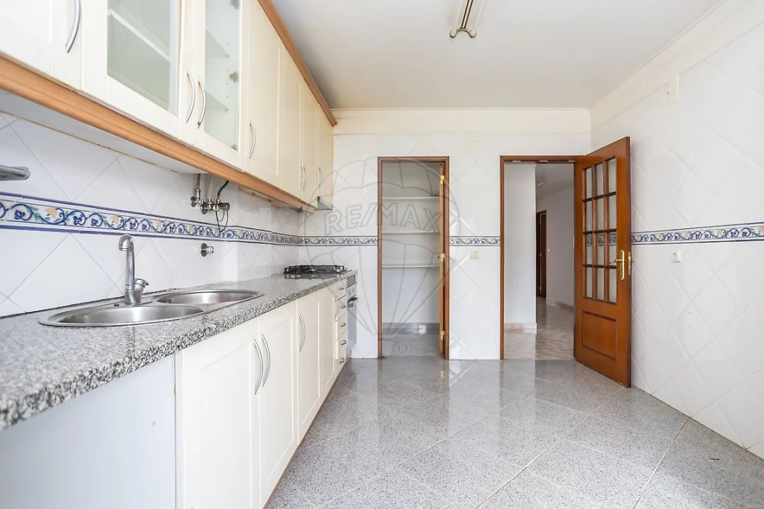 Apartamento T3 para Venda em Quinta do Conde Foto 12