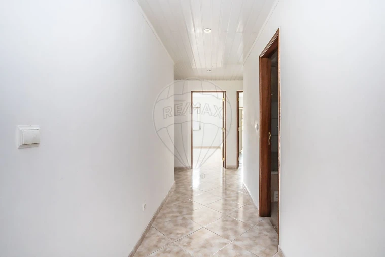 Apartamento T3 para Venda em Quinta do Conde Foto 11