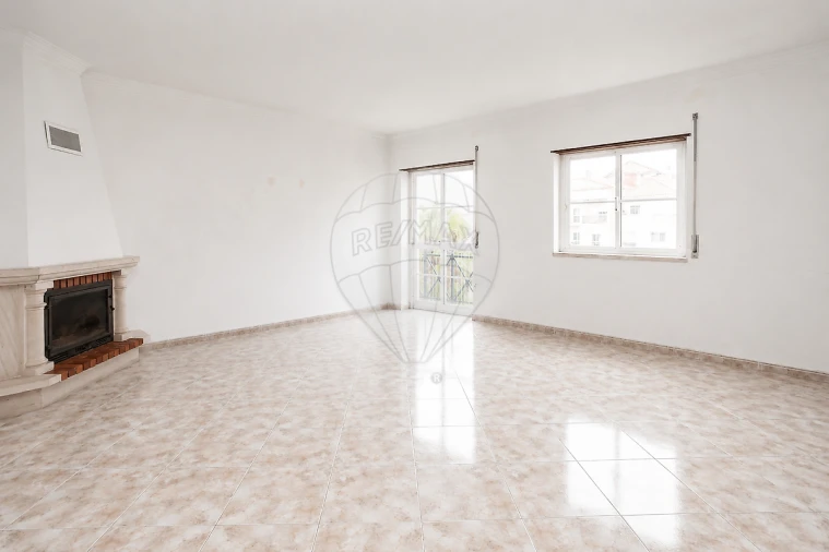 Apartamento T3 para Venda em Quinta do Conde Foto 32