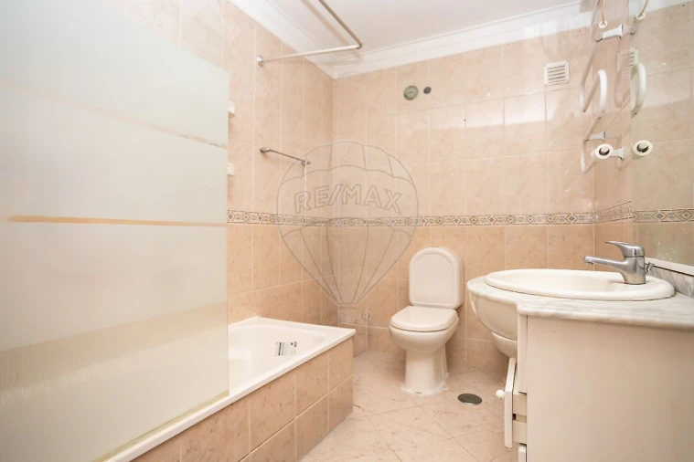 Apartamento T3 para Venda em Quinta do Conde Foto 16