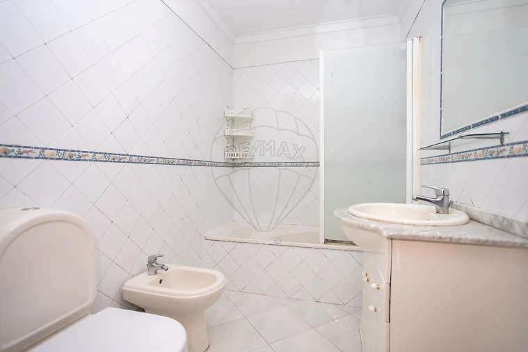 Apartamento T3 para Venda em Quinta do Conde Foto 22