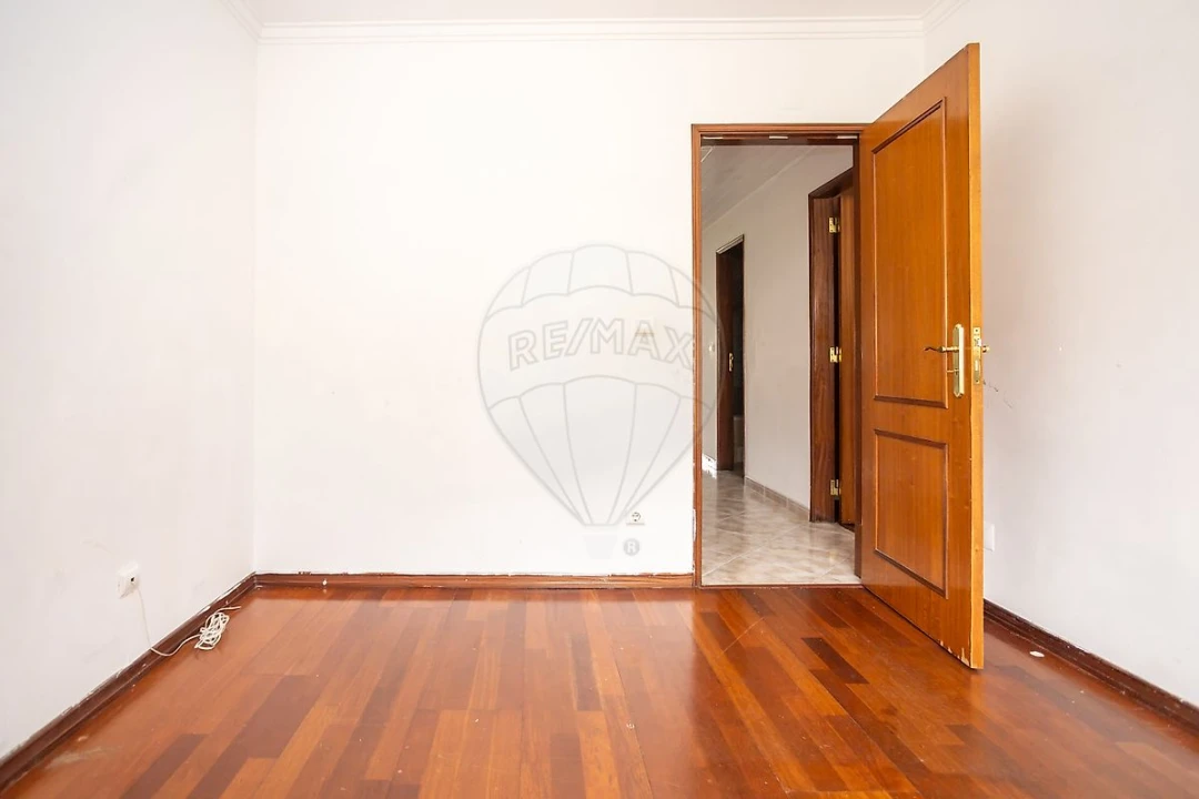 Apartamento T3 para Venda em Quinta do Conde Foto 21