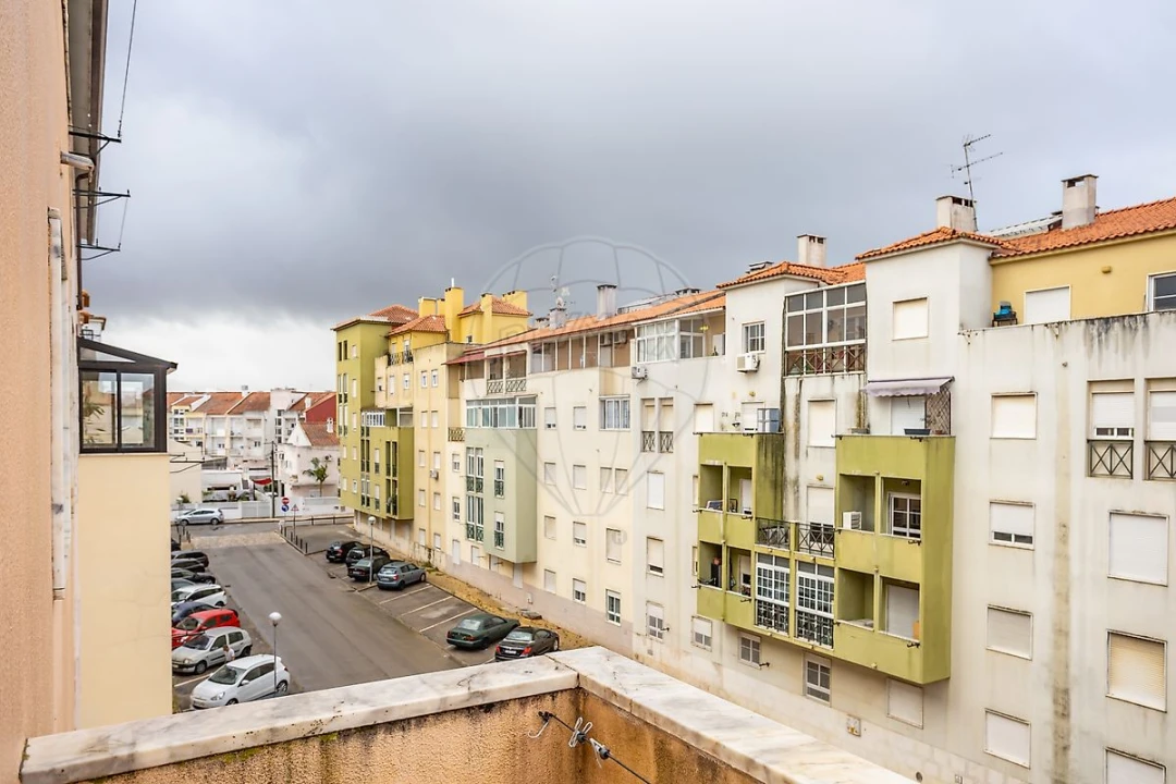 Apartamento T3 para Venda em Quinta do Conde Foto 27