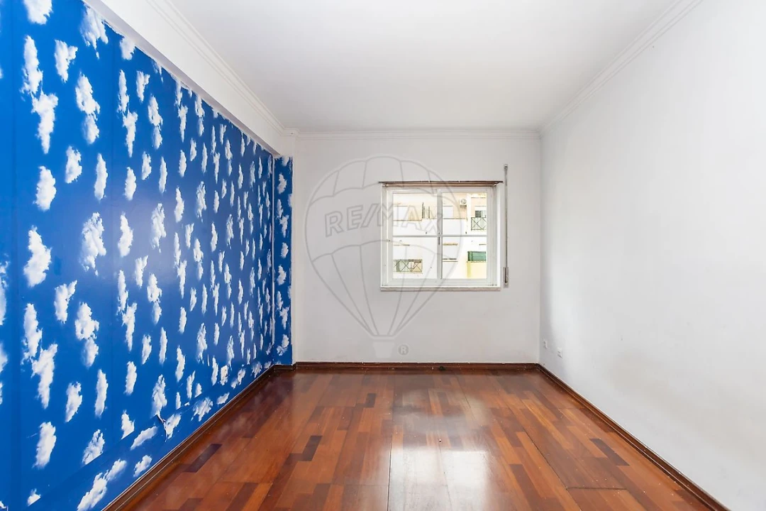 Apartamento T3 para Venda em Quinta do Conde Foto 18
