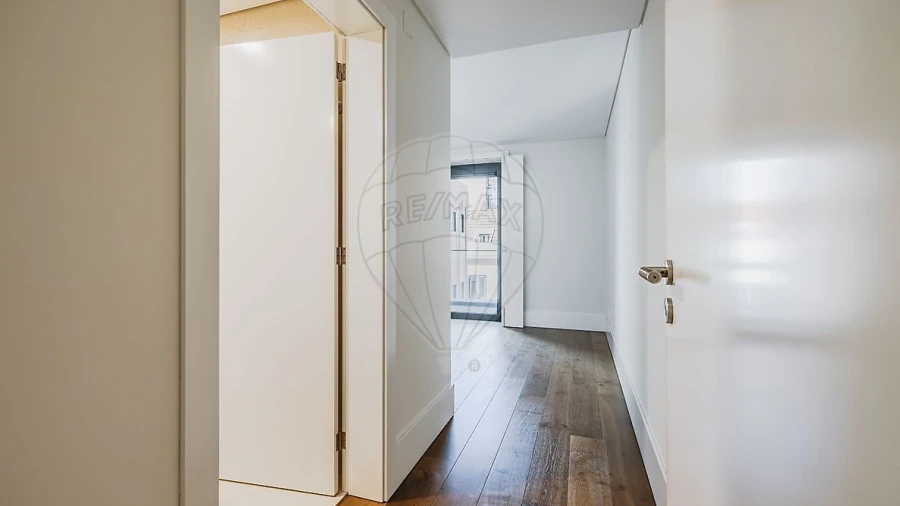 Apartamento T4 para Arrendamento em Santo António