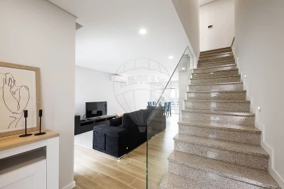 Moradia T4 para Venda em Vialonga