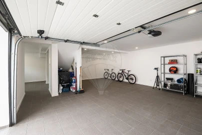 Moradia T4 para Venda em Vialonga