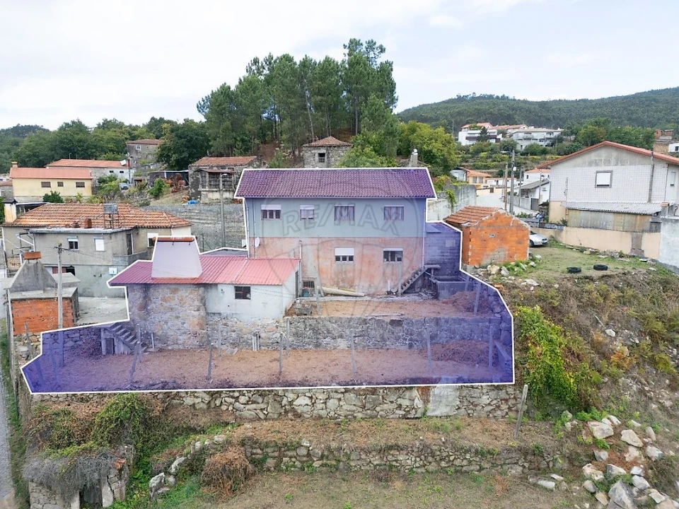 Moradia T3 para Venda em Roge Foto 5