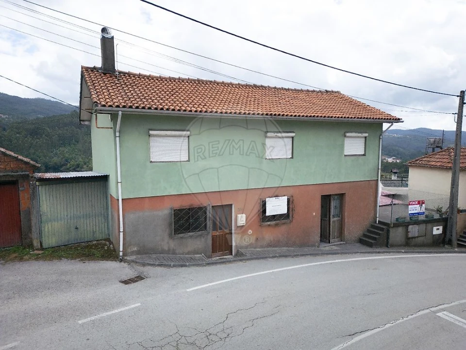 Moradia T3 para Venda em Roge Foto 3