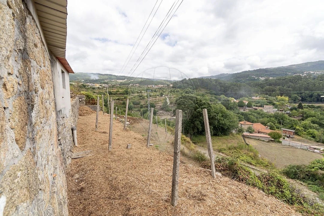 Moradia T3 para Venda em Roge Foto 31