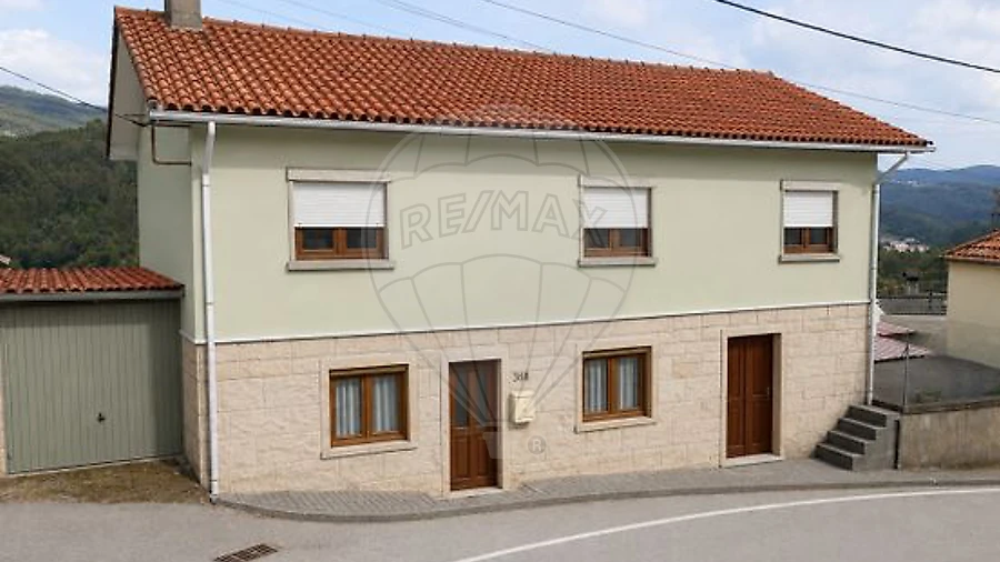 Moradia T3 para Venda em Roge