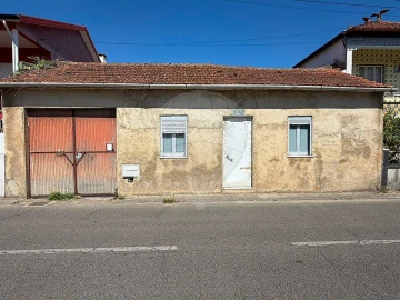 Moradia T1 para Venda em Oiã