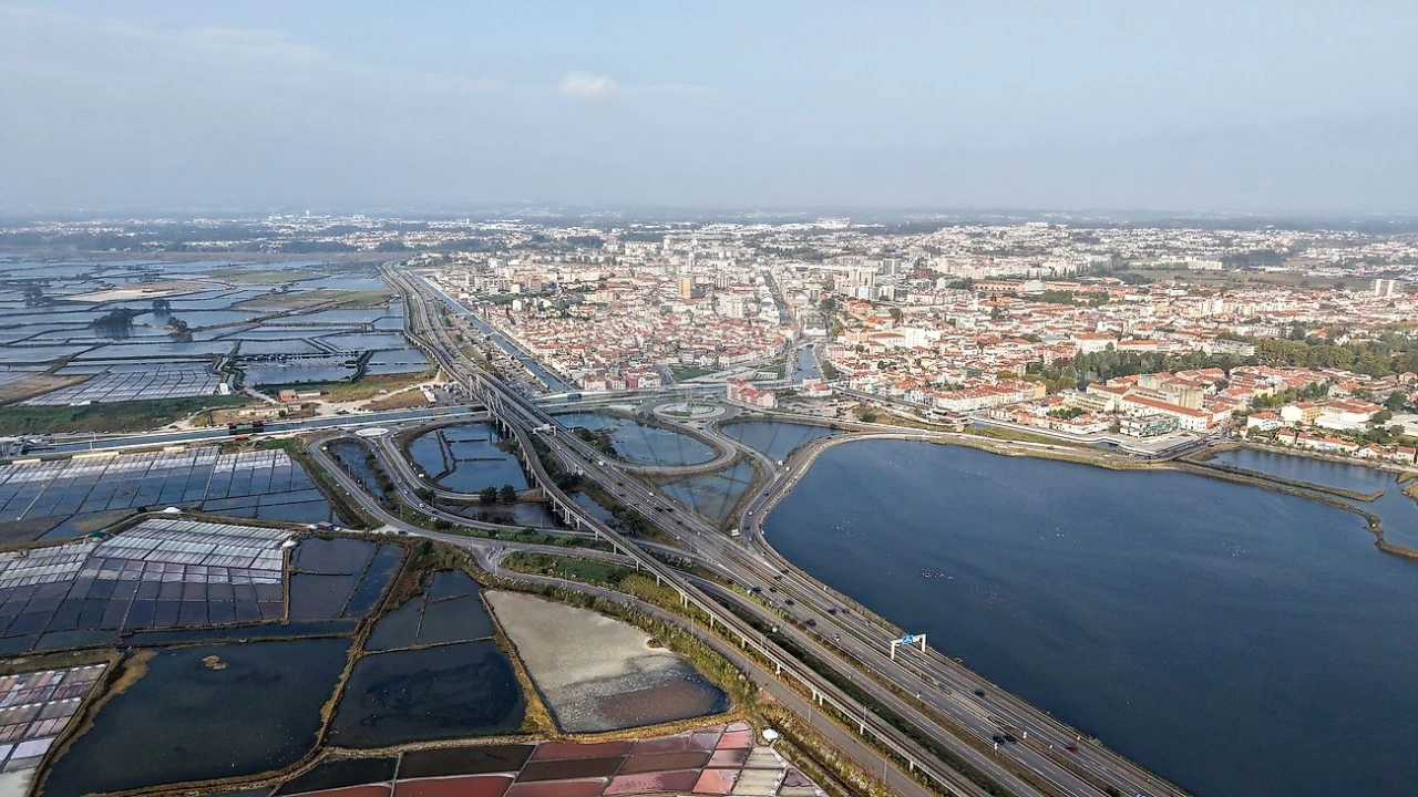 Apartamento T3 para Venda em Glória e Vera Cruz Foto 34