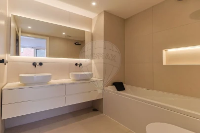 Apartamento T3 para Venda em Glória e Vera Cruz