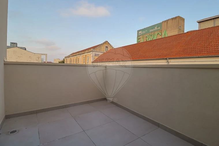 Apartamento T3 para Venda em Glória e Vera Cruz Foto 21