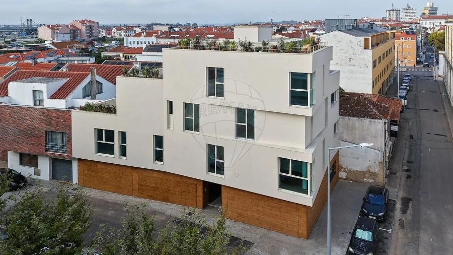 Apartamento T3 para Venda em Glória e Vera Cruz Foto 30