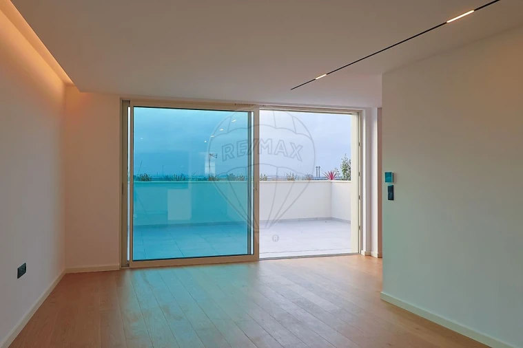 Apartamento T3 para Venda em Glória e Vera Cruz Foto 8