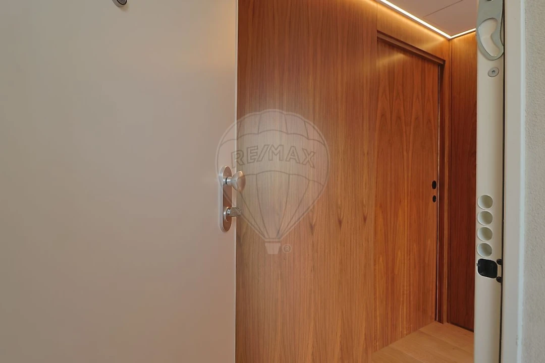 Apartamento T3 para Venda em Glória e Vera Cruz Foto 6