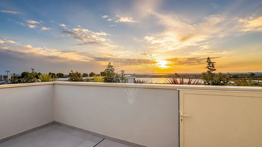 Apartamento T3 para Venda em Glória e Vera Cruz