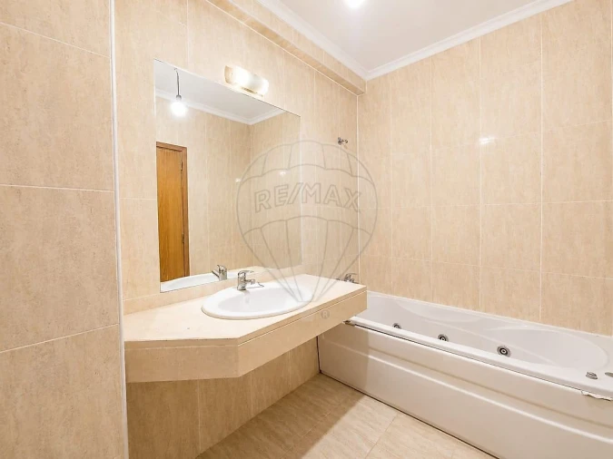 Apartamento T2 para Venda em Madalena Foto 12