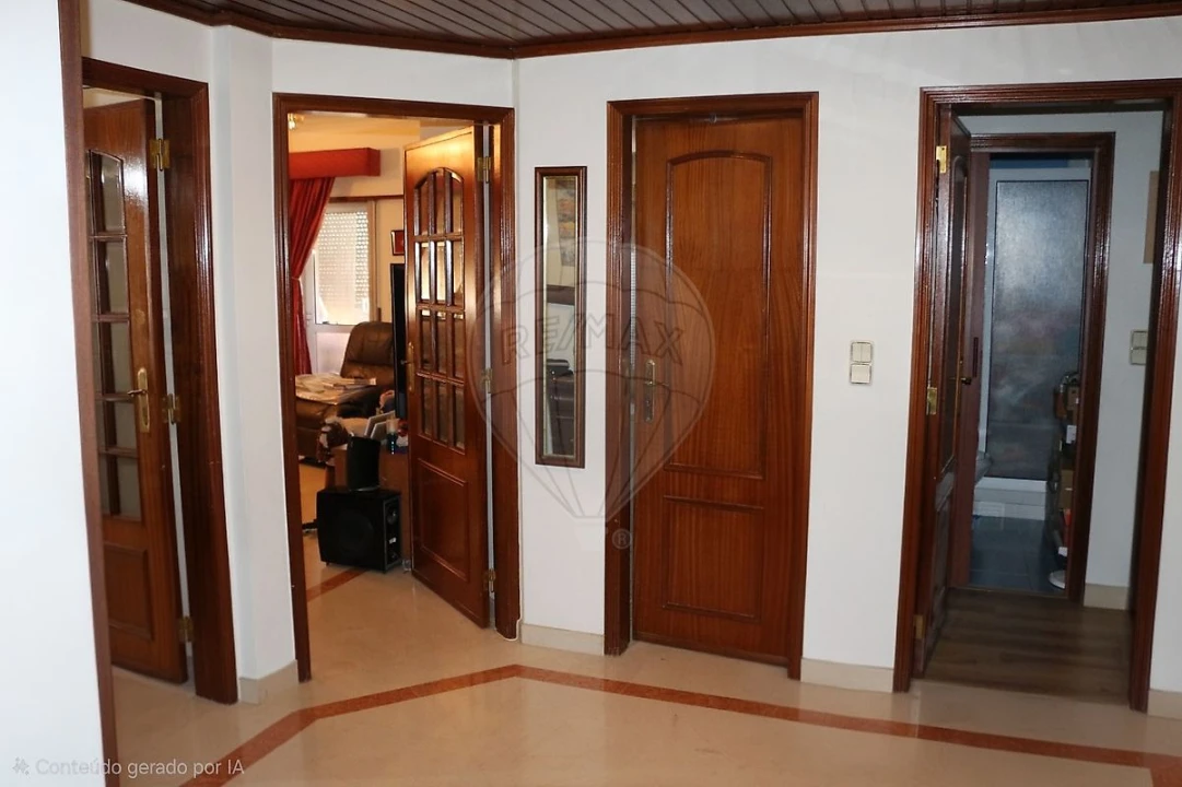 Apartamento T3 para Venda em Seixal, Arrentela e Aldeia de Paio Pires Foto 6