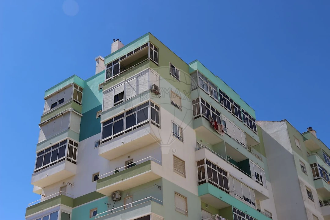 Apartamento T3 para Venda em Seixal, Arrentela e Aldeia de Paio Pires Foto 12