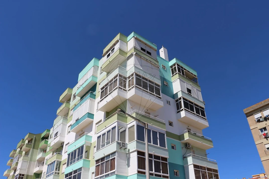 Apartamento T3 para Venda em Seixal, Arrentela e Aldeia de Paio Pires Foto 11